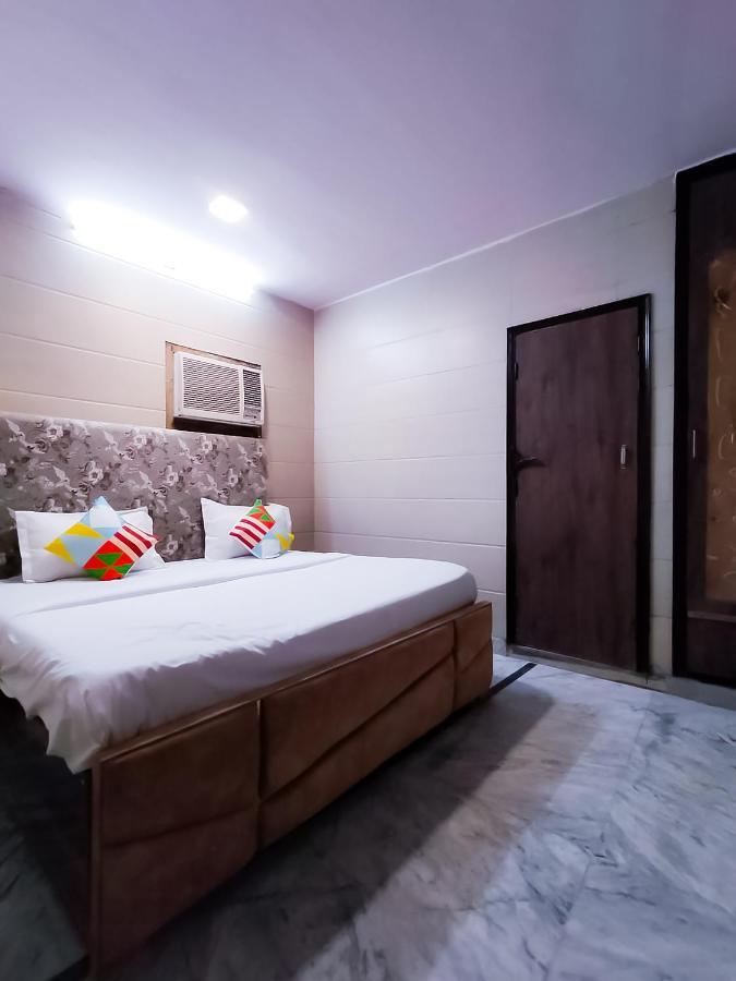 Roomshala 122 Park View - Near Adarsh Nagar Hotel 3*